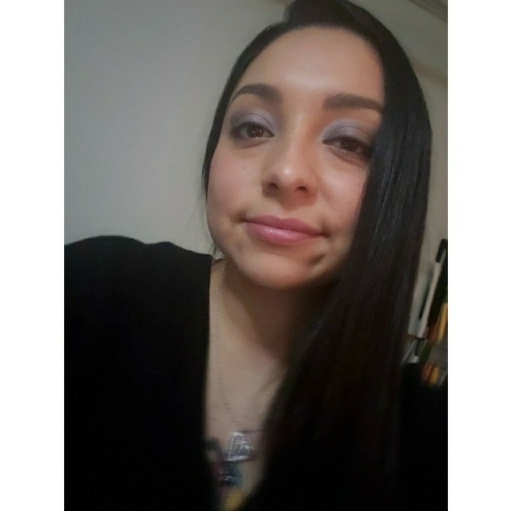 Meet your Posher, Yajaira